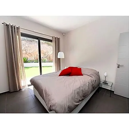 Hotel Comfortable 4*